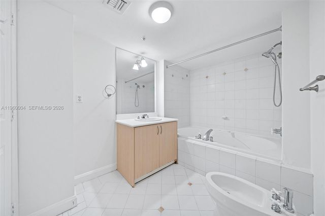 2951 S Bayshore Dr PH-3, Miami, FL 33133