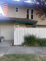 506 Roundtree Ct, Sacramento, CA 95831
