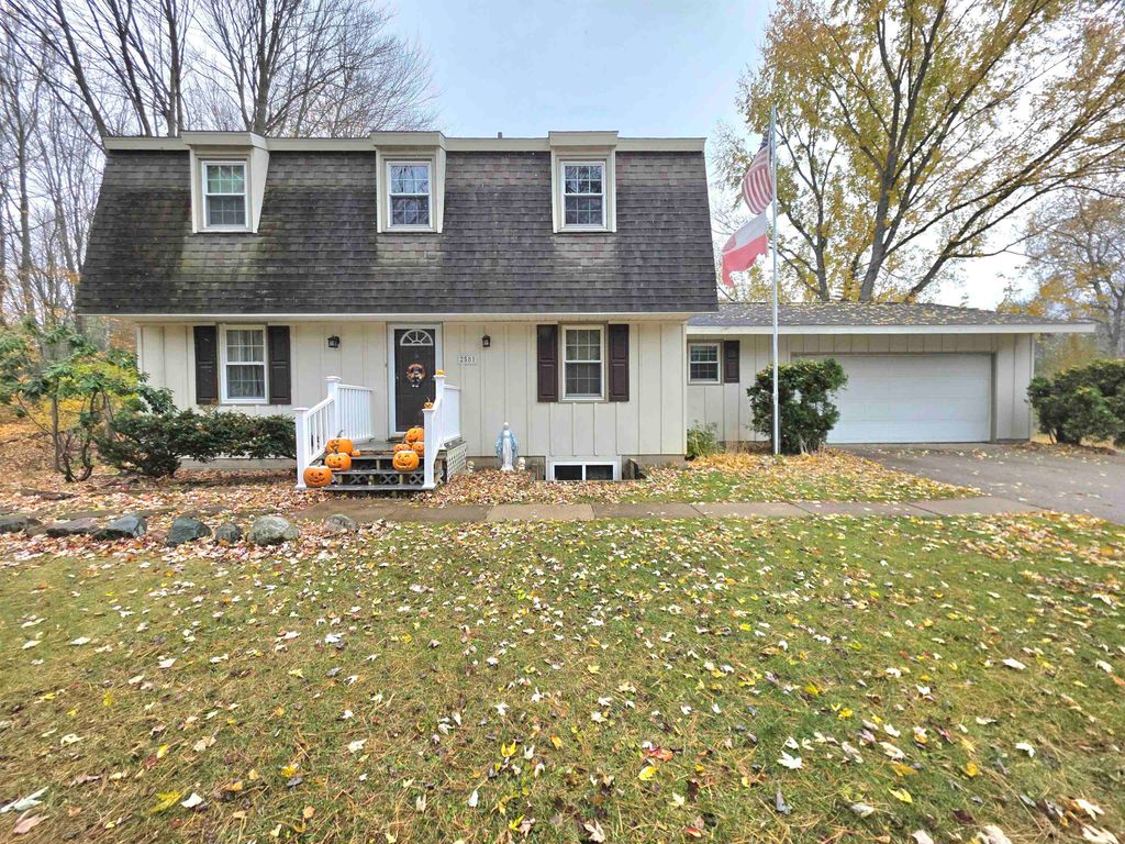 2581 N Arbutus Court, Midland, MI 48642