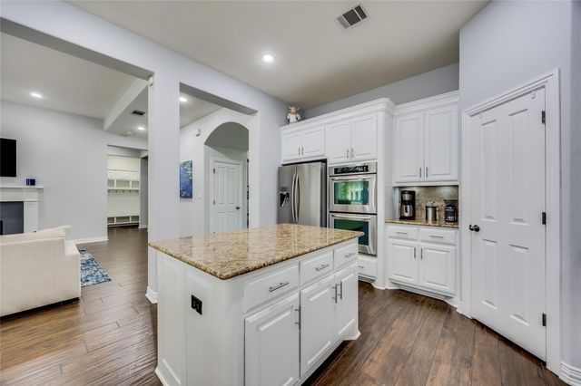 204 Broken Arrow DR, Cedar Park, TX 78613