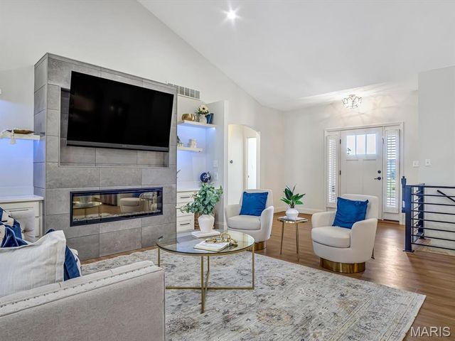 7353 Providence Drive, Edwardsville, IL 62025