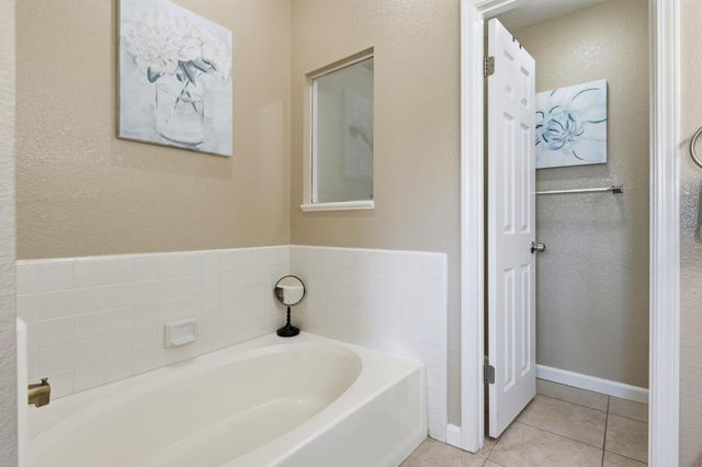 102 Henry Ct, Tracy, CA 95376