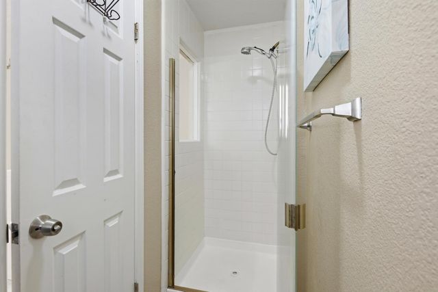 102 Henry Ct, Tracy, CA 95376