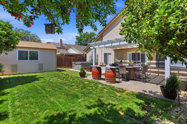 102 Henry Ct, Tracy, CA 95376