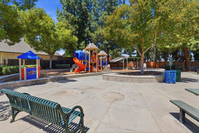 102 Henry Ct, Tracy, CA 95376