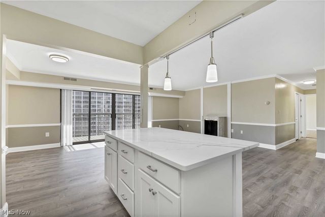 12550 Lake Avenue 1410, Lakewood, OH 44107