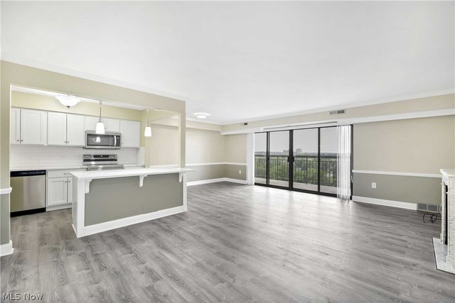 12550 Lake Avenue 1410, Lakewood, OH 44107