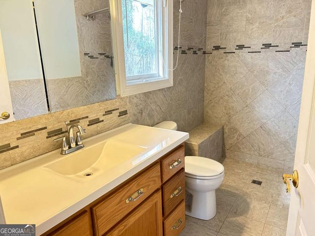 1564 Joy Bluff Road, Reidsville, GA 30453