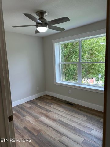 573 Briceville Hwy, Rocky Top, TN 37769