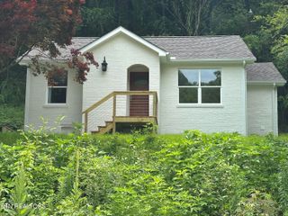 573 Briceville Hwy, Rocky Top, TN 37769