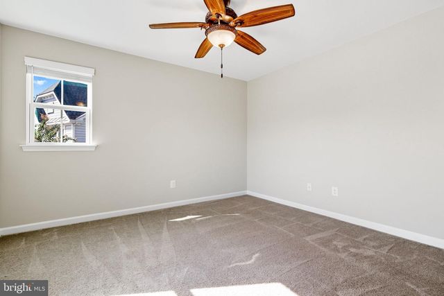 134 ATLANTIS LN, Lake Frederick, VA 22630