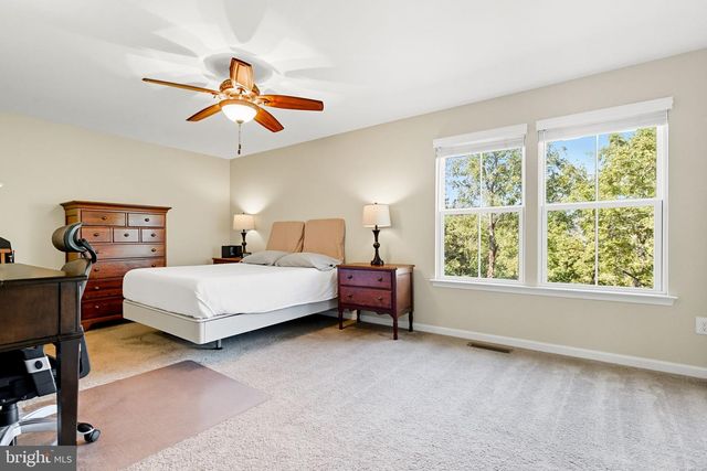 134 ATLANTIS LN, Lake Frederick, VA 22630