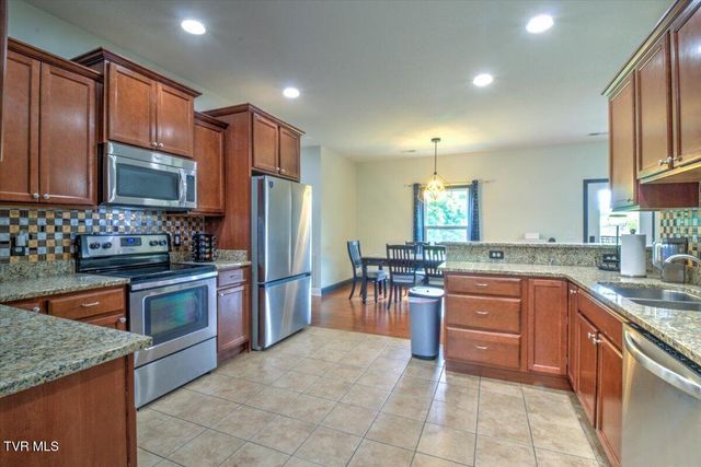 498 Cameron Court, Jonesborough, TN 37659