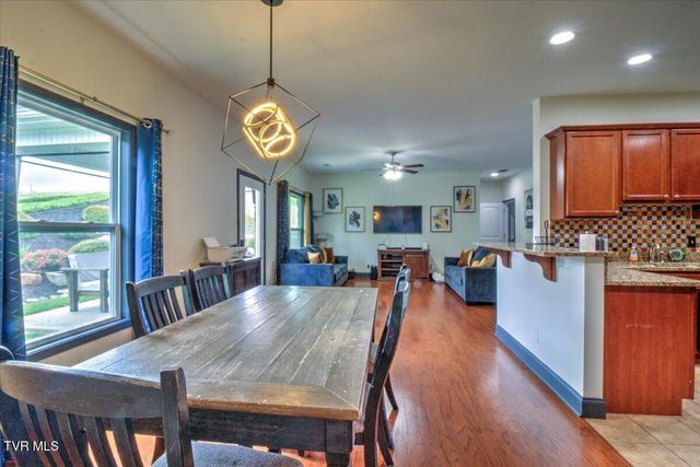 498 Cameron Court, Jonesborough, TN 37659