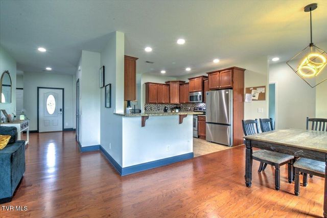 498 Cameron Court, Jonesborough, TN 37659