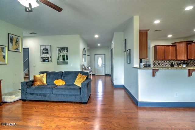 498 Cameron Court, Jonesborough, TN 37659