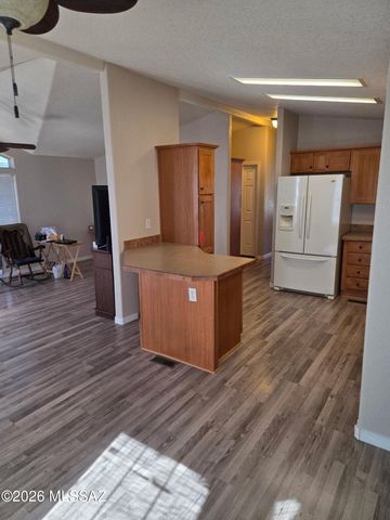 5756 W Flying M Street, Tucson, AZ 85713