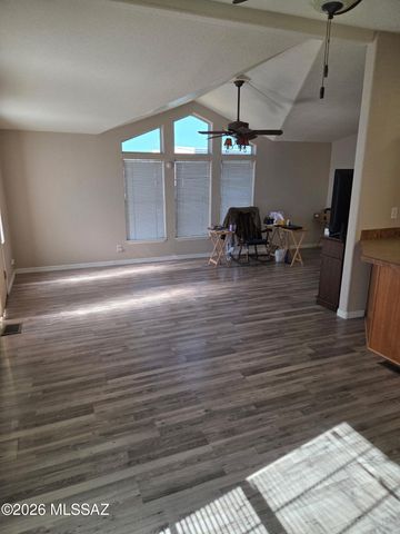 5756 W Flying M Street, Tucson, AZ 85713