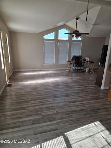 5756 W Flying M Street, Tucson, AZ 85713