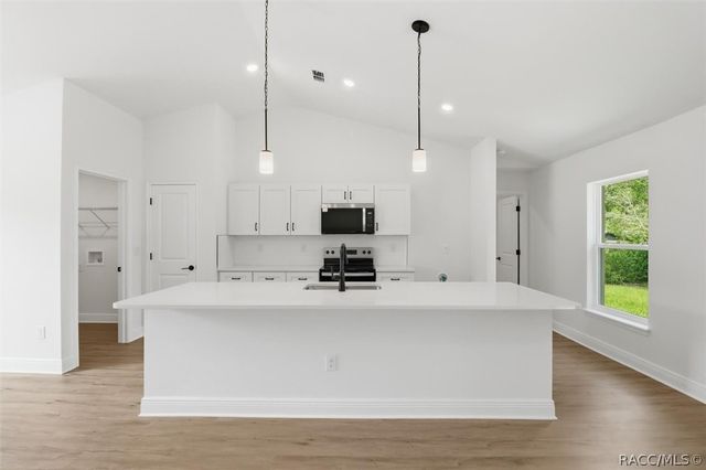 7896 N Sarazen Drive, Dunnellon, FL 34434