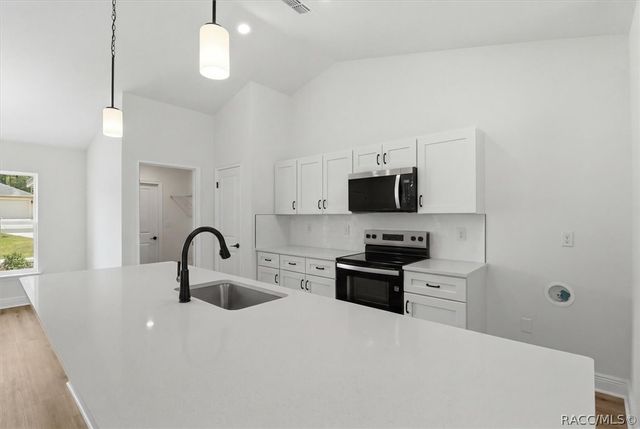 7896 N Sarazen Drive, Dunnellon, FL 34434
