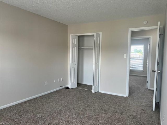 600 Hustings Court LN, Virginia Beach, VA 23452