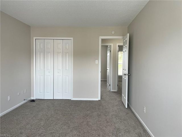 600 Hustings Court LN, Virginia Beach, VA 23452