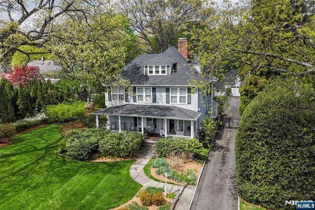 208 Lincoln Avenue, Ridgewood, NJ 07450