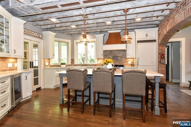 208 Lincoln Avenue, Ridgewood, NJ 07450