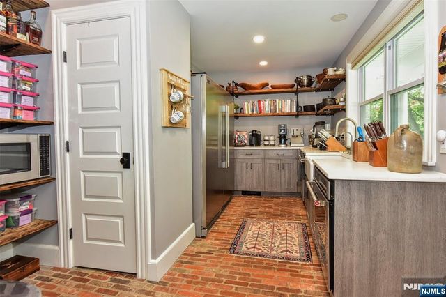 208 Lincoln Avenue, Ridgewood, NJ 07450