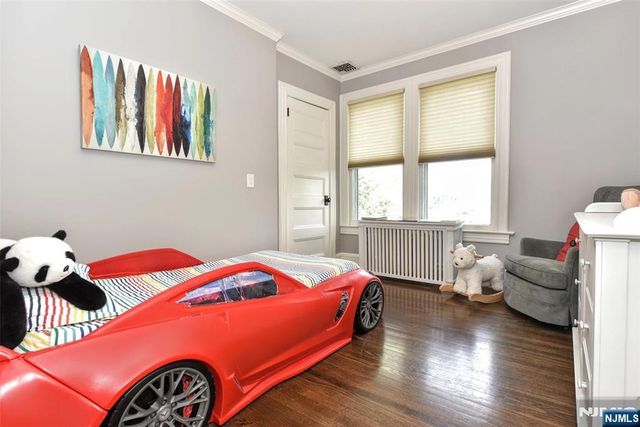 208 Lincoln Avenue, Ridgewood, NJ 07450