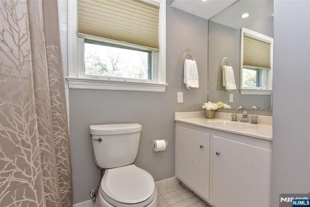 208 Lincoln Avenue, Ridgewood, NJ 07450