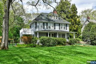 208 Lincoln Avenue, Ridgewood, NJ 07450