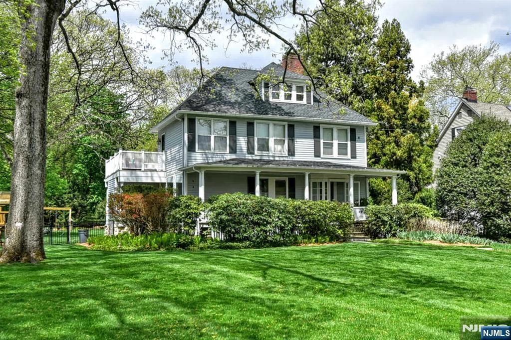 208 Lincoln Avenue, Ridgewood, NJ 07450