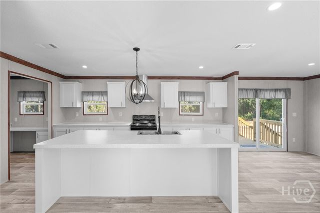 215 Orchard Road, Ellabell, GA 31308