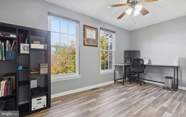1679 FIELDTHORN DR, Reston, VA 20194