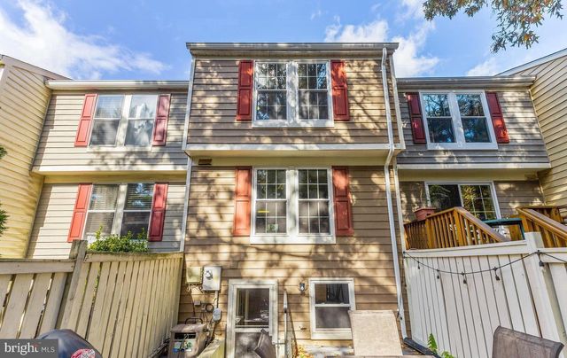 1679 FIELDTHORN DR, Reston, VA 20194