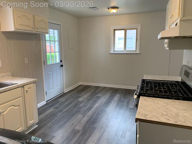 22340 MASCH Avenue, Warren, MI 48091