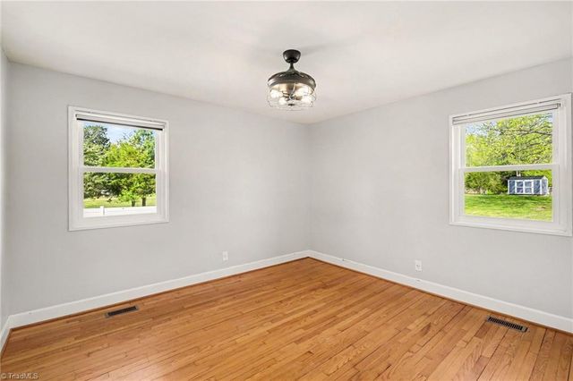 3875 Littlebrook Drive, Clemmons, NC 27012