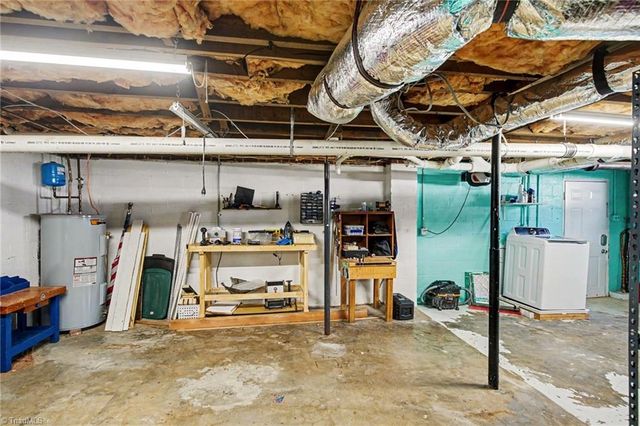 3875 Littlebrook Drive, Clemmons, NC 27012