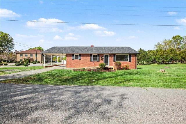3875 Littlebrook Drive, Clemmons, NC 27012