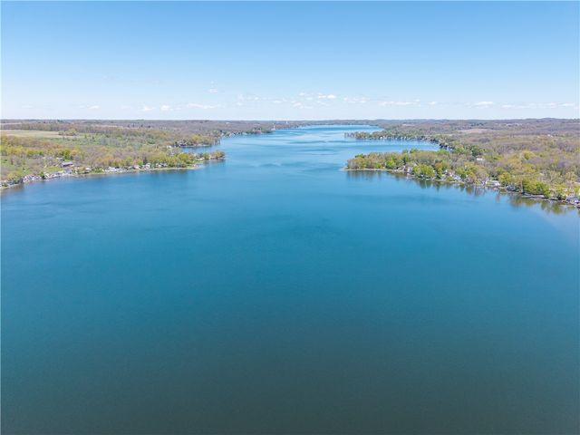 5140 E Lake Rd, Livonia, NY 14487