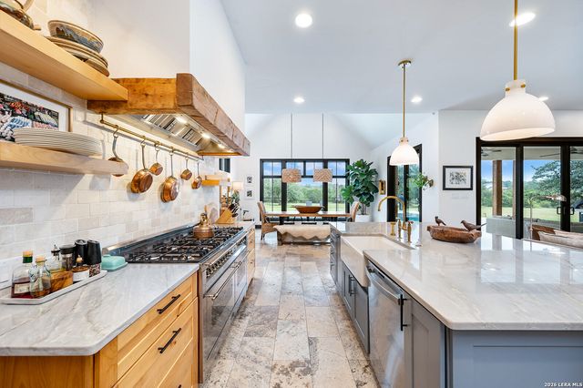 1170 HERBELIN RD, New Braunfels, TX 78132