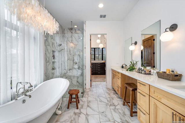 1170 HERBELIN RD, New Braunfels, TX 78132
