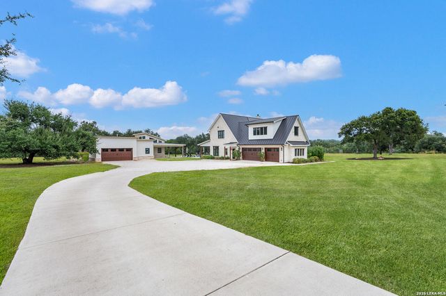 1170 HERBELIN RD, New Braunfels, TX 78132