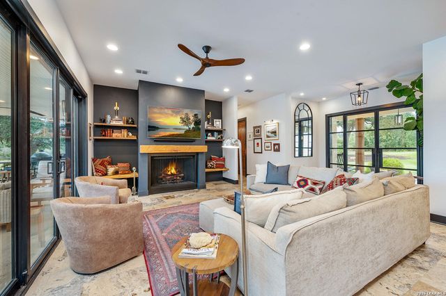 1170 HERBELIN RD, New Braunfels, TX 78132