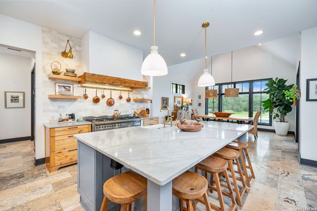 1170 HERBELIN RD, New Braunfels, TX 78132