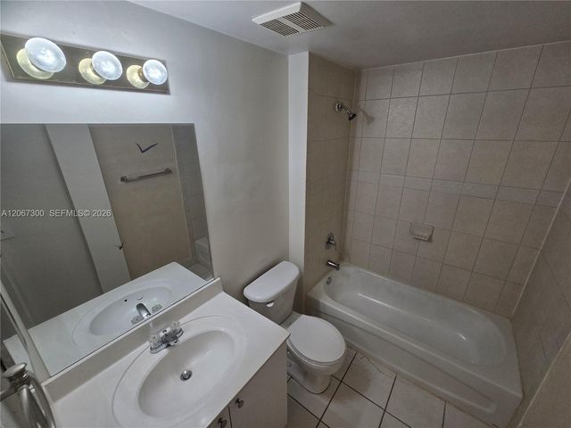 11040 SW 196th Street 203, Cutler Bay, FL 33157