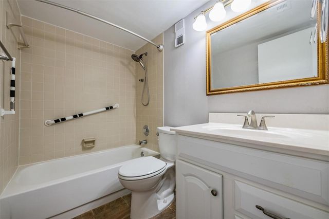 3211 W SWANN AVENUE 907, Tampa, FL 33609