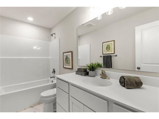 13 Kodiak Court, North Mankato, MN 56003